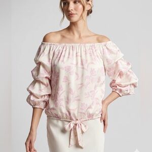 CeCe Cream Light Pink Floral Off-Shoulder women’s Blouse size L